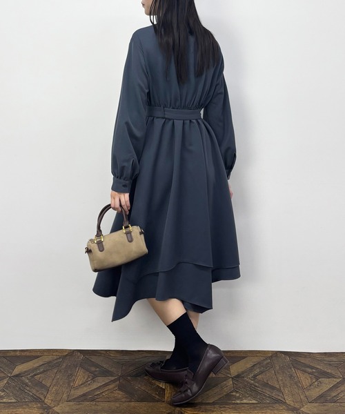 NICOLE CLUB(ニコル クラブ)の「イレヘムアシメワンピース(ワンピース・レディース・ネイビー系/ブルー/ブラウン系・MEDIUM)」の7枚目の写真