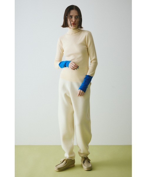 HeRIN.CYE(ヘリンドットサイ)の「Cocoon knit pants コクーンニットパンツ(その他パンツ・レディース・オフホワイト/ブラック・38/36)」の2枚目の写真