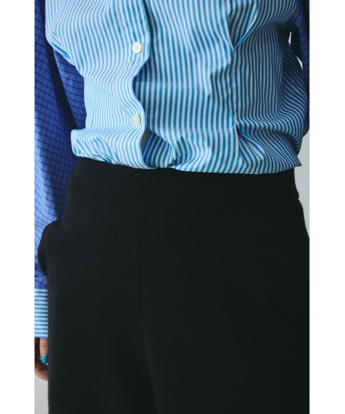 HeRIN.CYE(ヘリンドットサイ)の「Cocoon knit pants コクーンニットパンツ(その他パンツ・レディース・オフホワイト/ブラック・38/36)」の6枚目の写真