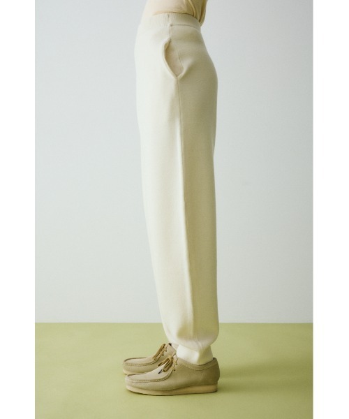 HeRIN.CYE(ヘリンドットサイ)の「Cocoon knit pants コクーンニットパンツ(その他パンツ・レディース・オフホワイト/ブラック・38/36)」の11枚目の写真