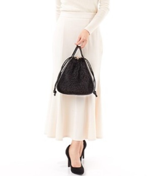 CACHELLIE（カシェリエ）の「F/FUR 2WAY TOTE（ショルダーバッグ・レディース・ブラック/アイボリー・FREE）」の3枚目の写真