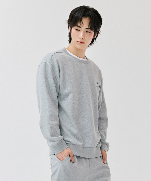 CHASECULT(チェイスカルト)の「共用エッセンシャルレタリングスウェットシャツ-DEZU5103B0B(スウェット・メンズ・ライトグレー・90/100/110/95/105)」の4枚目の写真