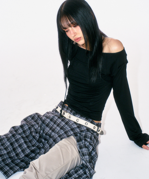 PLACE STUDIO（プレイススタジオ）の「スタンダードホルターストラップスリーブレスセット長袖Tシャツ[ブラック]（Tシャツ/カットソー・レディース・ブラック・FREE）」の3枚目の写真