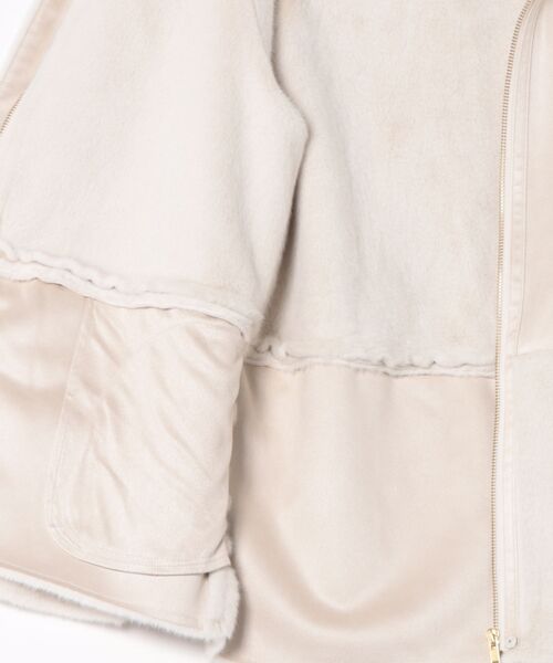 M.deux(エムドゥ)の「フェイクムートンファーコート(テーラードジャケット・レディース・キャメル/グレイッシュベージュ・MEDIUM)」の18枚目の写真