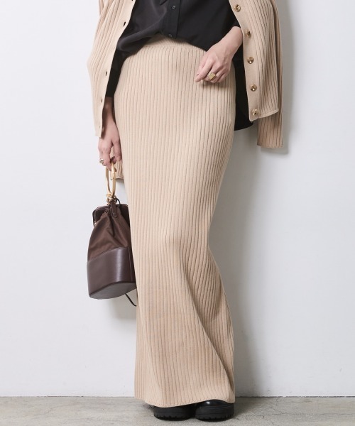 CHIC STYLE（シックスタイル）の「ワイドリブニットタイトスカート＜大きいサイズ有＞シックスタイル（スカート・レディース・ベージュ/チャコール/ブラック・M/L/LL/3L/4L/5L）」の3枚目の写真