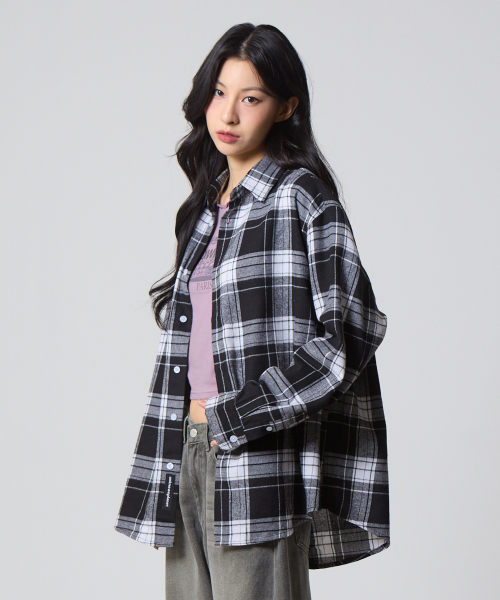 UNKNOWN PLANET（アンノウンプラネット）の「プラネット オーバーサイズ チェックシャツ ブラック（シャツ/ブラウス・レディース・その他・X-LARGE/MEDIUM/LARGE）」の7枚目の写真