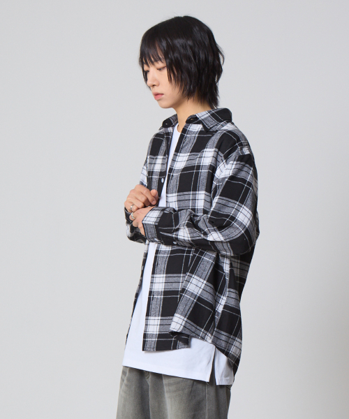 UNKNOWN PLANET（アンノウンプラネット）の「プラネット オーバーサイズ チェックシャツ ブラック（シャツ/ブラウス・レディース・その他・X-LARGE/MEDIUM/LARGE）」の10枚目の写真