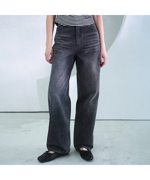 Vivacious(ビバシャス)の「Beads Baggy Denim Pants BLACK(デニムパンツ・レディース・ブラック・SMALL/MEDIUM/LARGE/X-LARGE)」の1枚目の写真