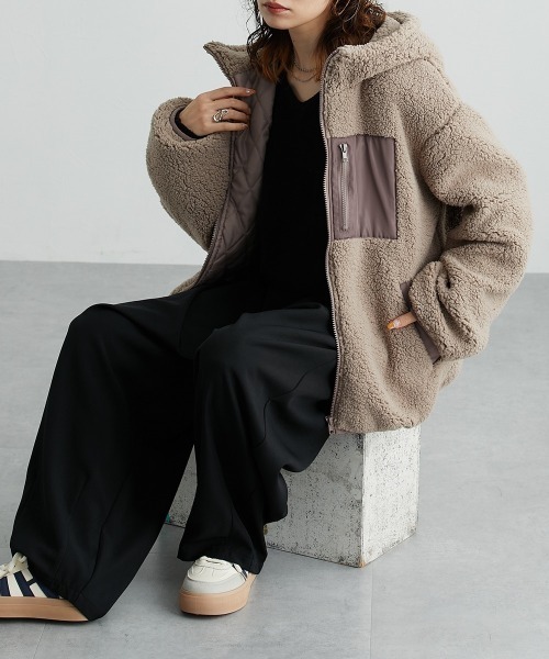 Soiunique（スワユニーク）の「中綿入りボアフードブルゾン　［Soiunique］（カバーオール・レディース・ブラック/モカ・L/M）」の10枚目の写真