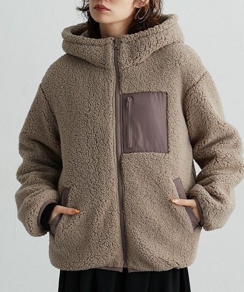 Soiunique（スワユニーク）の「中綿入りボアフードブルゾン　［Soiunique］（カバーオール・レディース・ブラック/モカ・L/M）」の8枚目の写真