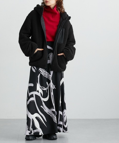 Soiunique（スワユニーク）の「中綿入りボアフードブルゾン　［Soiunique］（カバーオール・レディース・ブラック/モカ・L/M）」の14枚目の写真