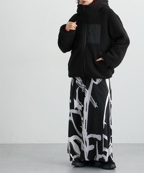 Soiunique（スワユニーク）の「中綿入りボアフードブルゾン　［Soiunique］（カバーオール・レディース・ブラック/モカ・L/M）」の18枚目の写真