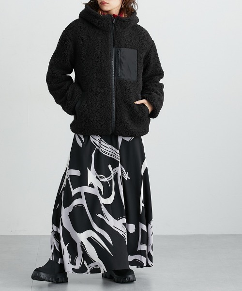 Soiunique（スワユニーク）の「中綿入りボアフードブルゾン　［Soiunique］（カバーオール・レディース・ブラック/モカ・L/M）」の19枚目の写真