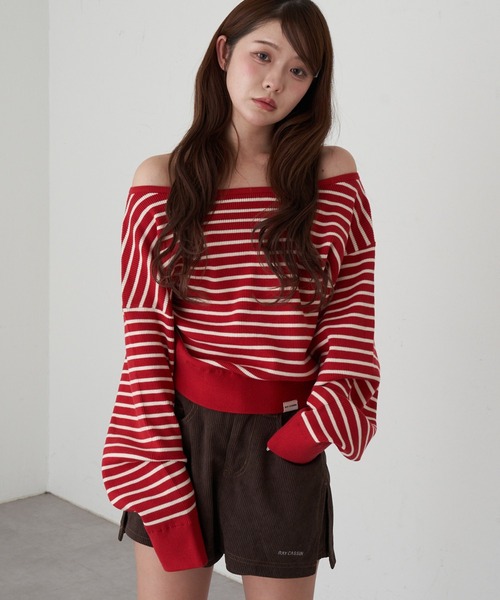 RAY CASSIN(レイカズン)の「ボーダーワンショルニット(ニット/セーター・レディース・レッド系その他2/アイボリー/ブラック系その他2/グレー系その他2・FREE)」の4枚目の写真