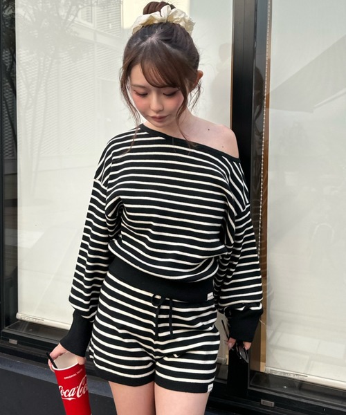 RAY CASSIN(レイカズン)の「ボーダーワンショルニット(ニット/セーター・レディース・レッド系その他2/アイボリー/ブラック系その他2/グレー系その他2・FREE)」の15枚目の写真