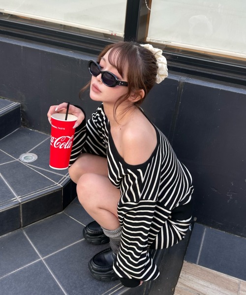 RAY CASSIN(レイカズン)の「ボーダーワンショルニット(ニット/セーター・レディース・レッド系その他2/アイボリー/ブラック系その他2/グレー系その他2・FREE)」の19枚目の写真