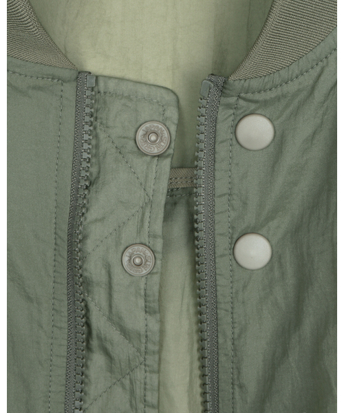 BESLOW(ビースロー)の「SHEER NYLON FLIGHT JACKET KHAKI GREY(ブルゾン・メンズ・その他・SMALL/MEDIUM/LARGE/X-LARGE)」の9枚目の写真