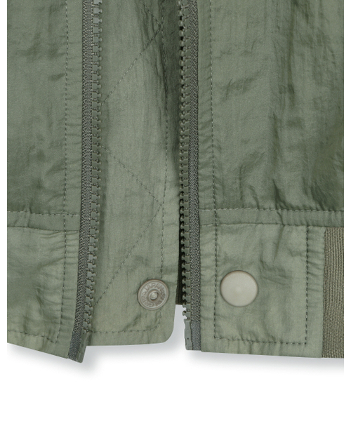 BESLOW(ビースロー)の「SHEER NYLON FLIGHT JACKET KHAKI GREY(ブルゾン・メンズ・その他・SMALL/MEDIUM/LARGE/X-LARGE)」の6枚目の写真