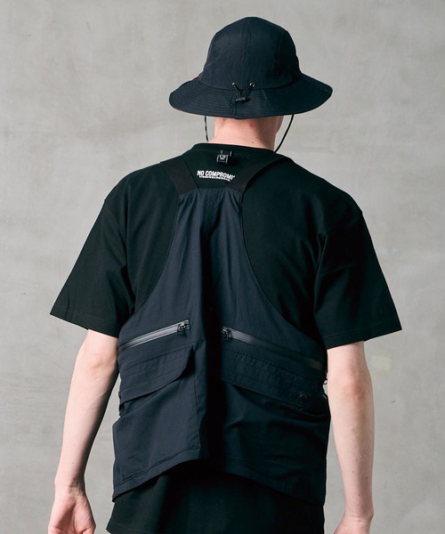VIRGOwearworks（ヴァルゴウェアワークス）の「TRANSFORM BAG VEST（ベスト・メンズ・ブラック/ブラック系その他・FREE）」の15枚目の写真