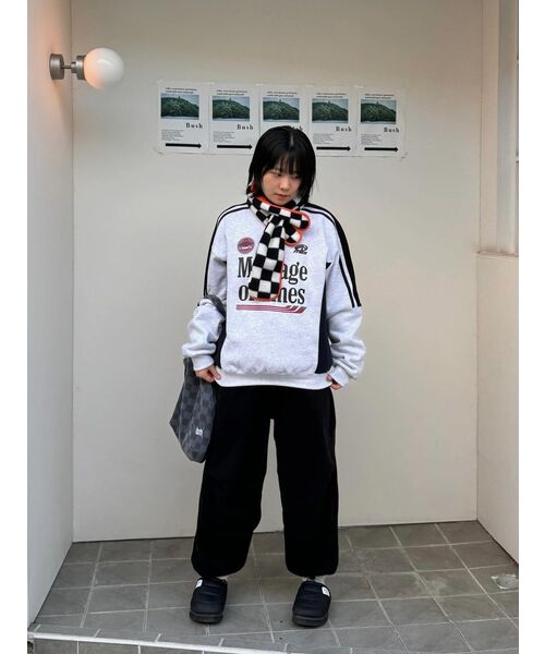 AMESWORLDWIDE（アメスワールドワイド）の「V NECK UNIFORM SWEATSHIRT GREY (AM2DFUM441A)（スウェット・レディース・その他・MEDIUM/LARGE）」の13枚目の写真