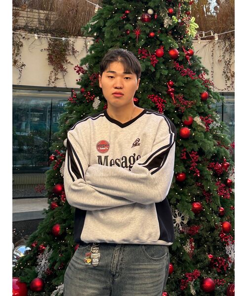 AMESWORLDWIDE（アメスワールドワイド）の「V NECK UNIFORM SWEATSHIRT GREY (AM2DFUM441A)（スウェット・レディース・その他・MEDIUM/LARGE）」の3枚目の写真