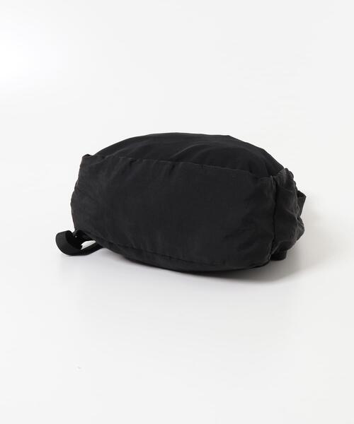 EKAL(エカル)の「EASY DAYPACK(ショルダーバッグ・レディース・ブラック/チャコールグレー・ONE)」の12枚目の写真