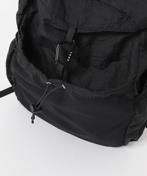 EKAL(エカル)の「EASY DAYPACK(ショルダーバッグ・レディース・ブラック/チャコールグレー・ONE)」の13枚目の写真