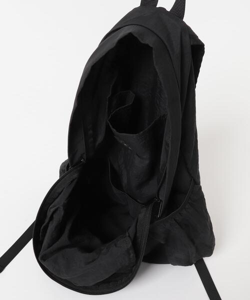 EKAL(エカル)の「EASY DAYPACK(ショルダーバッグ・レディース・ブラック/チャコールグレー・ONE)」の15枚目の写真