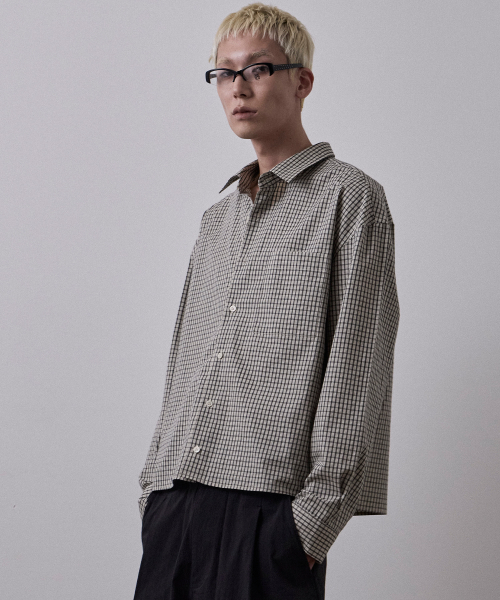 LEARVE(ルアブ)の「セグメントチェッククロップ長袖シャツアイボリー(シャツ/ブラウス・メンズ・その他・MEDIUM/LARGE/X-LARGE)」の1枚目の写真