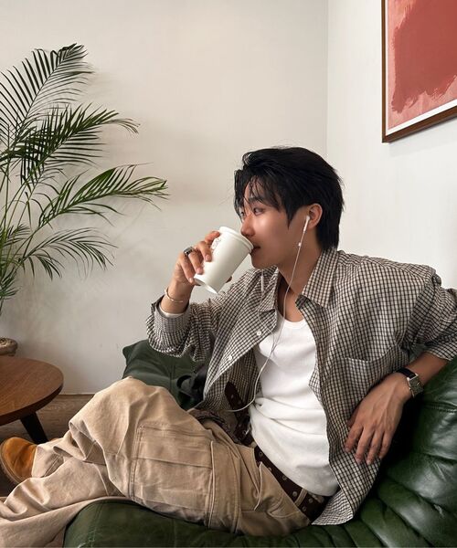 LEARVE(ルアブ)の「セグメントチェッククロップ長袖シャツアイボリー(シャツ/ブラウス・メンズ・その他・MEDIUM/LARGE/X-LARGE)」の2枚目の写真
