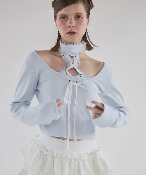 lilLilly（リルリリー）の「フロントレースアップニットトップス（Tシャツ/カットソー・レディース・ブルー/グレー/ホワイト/ブラック・FREE）」の4枚目の写真