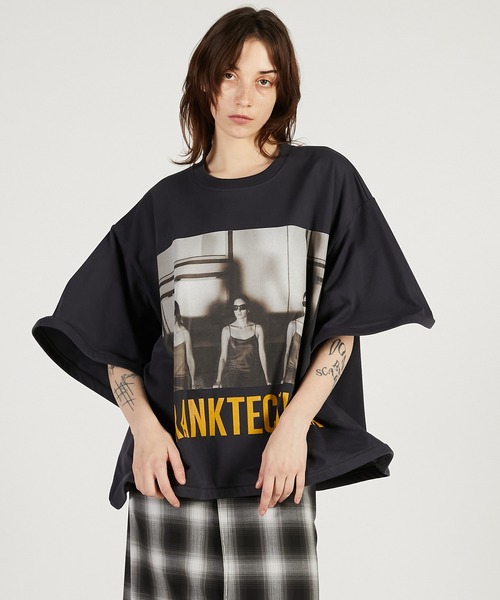 PRANK PROJECT(プランクプロジェクト)の「【Pre-Order】裾ボーンTシャツ / Wire Hem Big Tee(Tシャツ/カットソー・レディース・チャコールグレー/ホワイト・FREE)」の9枚目の写真