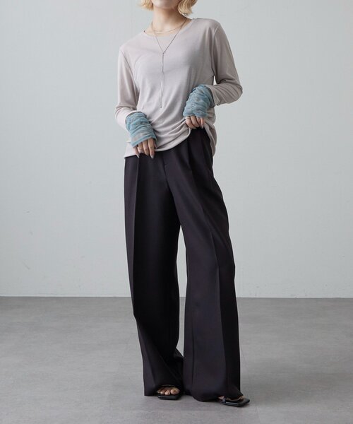 Lui's（ルイス）の「袖シャーリングデザインプルオーバー（Tシャツ/カットソー・レディース・ブラック/グレー/ホワイト・FREE）」の7枚目の写真