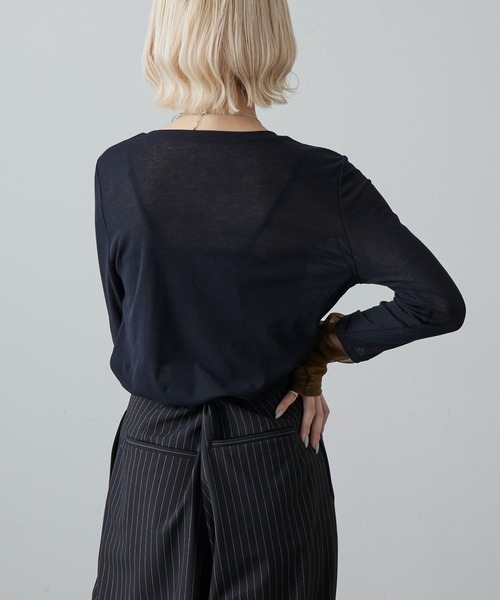 Lui's（ルイス）の「袖シャーリングデザインプルオーバー（Tシャツ/カットソー・レディース・ブラック/グレー/ホワイト・FREE）」の13枚目の写真