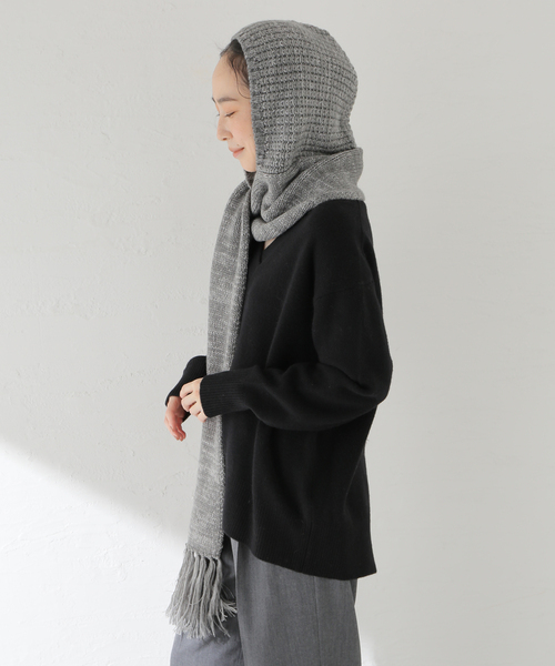 PULP/417EDIFICE(パルプフォーワンセブンエディフィス)の「Margarines / マーガリンズ HOODED SCARF(マフラー・レディース・レッド/グレー・FREE)」の3枚目の写真