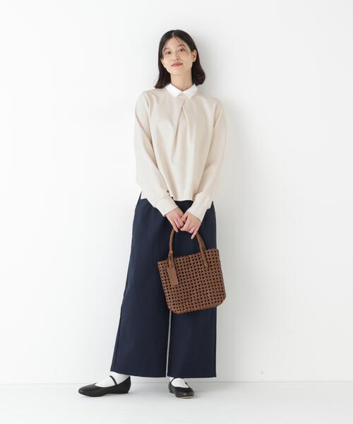 human woman(ヒューマンウーマン)の「◆【襟取り外し可能】シャツカラードッキングプルオーバー(Tシャツ/カットソー・レディース・ブラック/ホワイト系その他・MEDIUM)」の12枚目の写真