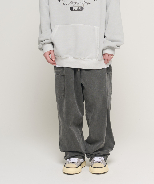 CARGOBROS(カーゴブロス)の「ピグメントウォッシングバルーンカーゴパンツ(チャコール)(その他パンツ・メンズ・その他・FREE)」の1枚目の写真