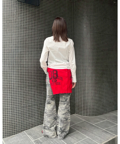 Oriens JOURNAL STANDARD（オリエンス ジャーナルスタンダード）の「フレアデニムパンツ（デニムパンツ・レディース・グレー/ネイビー・36/38）」の4枚目の写真