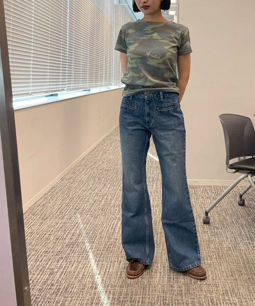 Oriens JOURNAL STANDARD（オリエンス ジャーナルスタンダード）の「フレアデニムパンツ（デニムパンツ・レディース・グレー/ネイビー・36/38）」の20枚目の写真