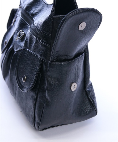 clear（クリア）の「ヴィンテージライクハートモチーフ合皮バッグ［Y2K カジュアル 着回し力抜群］≪新作≫（ハンドバッグ・レディース・レッド/ブラック/ブラウン・F）」の8枚目の写真