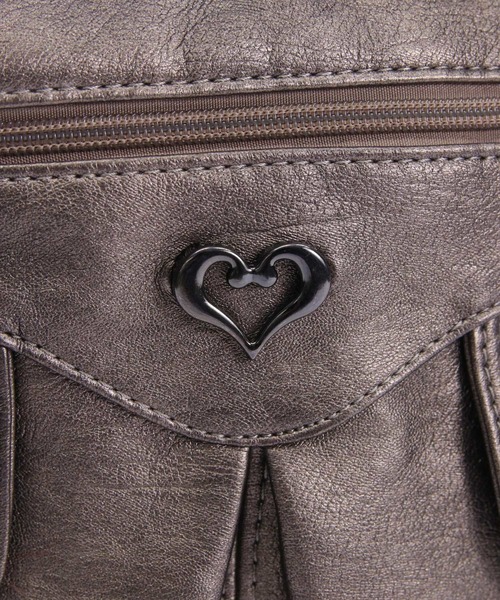 clear（クリア）の「ヴィンテージライクハートモチーフ合皮バッグ［Y2K カジュアル 着回し力抜群］≪新作≫（ハンドバッグ・レディース・レッド/ブラック/ブラウン・F）」の15枚目の写真