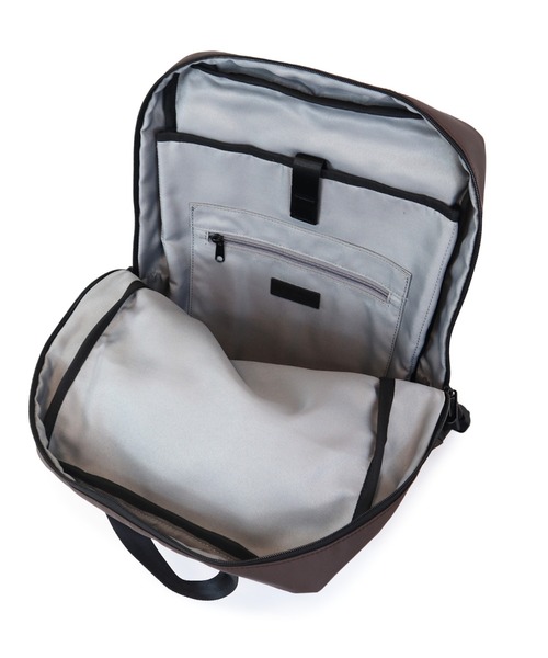 Un coeur(アンクール)の「【Un coeur/アンクール】RECTANGLE RUCKSACK / レクタングル リュック RUI / K905071(バックパック/リュック・レディース・ブラウン/グレー/グレイッシュベージュ/ブラック・FREE)」の9枚目の写真