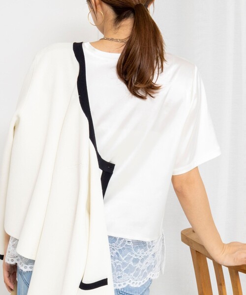 NOLLEY’S(ノーリーズ)の「ウォッシャブル裾レースオトナサテンTシャツ(シャツ/ブラウス・レディース・ブラック/ネイビー/ホワイト・38)」の13枚目の写真