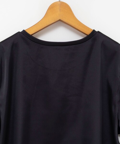 NOLLEY’S(ノーリーズ)の「ウォッシャブル裾レースオトナサテンTシャツ(シャツ/ブラウス・レディース・ブラック/ネイビー/ホワイト・38)」の13枚目の写真