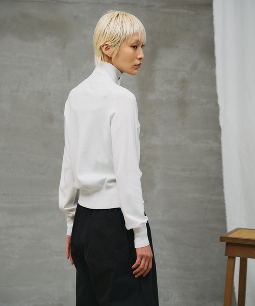 paradigm（パラダイム）の「【paradigm】コットンモダール襟付ハイネックカーデ（カーディガン/ボレロ・レディース・ホワイト/ライトグレー/ブラック/チャコールグレー・SMALL/MEDIUM）」の9枚目の写真