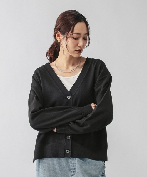 GLOBAL WORK（グローバルワーク）の「ドライタッチVネックカーディガン長袖/634143（カーディガン/ボレロ・レディース・ブラウン/グレー系5/ブラック/コーラルピンク/ライトイエロー/ライトブルー/ライトベージュ・SHORT/REGULAR）」の10枚目の写真