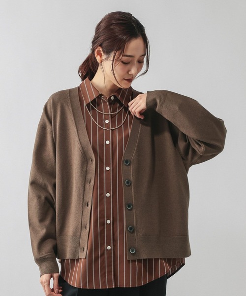 GLOBAL WORK（グローバルワーク）の「ドライタッチVネックカーディガン長袖/634143（カーディガン/ボレロ・レディース・ブラウン/グレー系5/ブラック/コーラルピンク/ライトイエロー/ライトブルー/ライトベージュ・SHORT/REGULAR）」の18枚目の写真