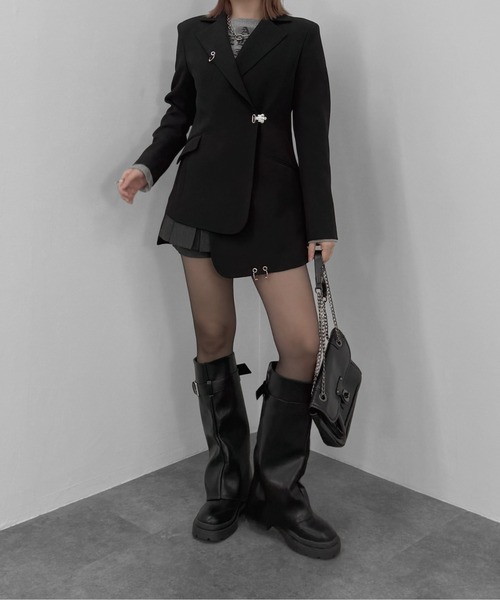 jiasecond.（ジアセカンド）の「【jiasecond.】アシンメトリーフックオーバージャケット / ジャケット アウター モード アシメ 変形 ピアス オーバー（テーラードジャケット・レディース・ブラック・FREE）」の7枚目の写真