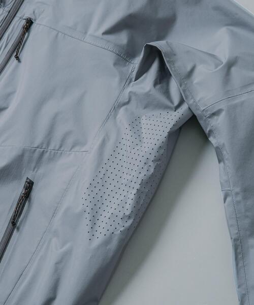 EKAL（エカル）の「HIKE SHELL JACKET（ナイロンジャケット・メンズ・ライトベージュ/ライトグレー・LARGE/MEDIUM/X-LARGE）」の7枚目の写真