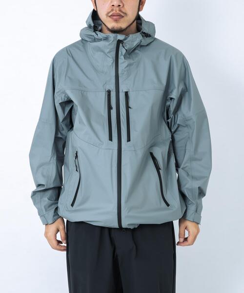 EKAL（エカル）の「HIKE SHELL JACKET（ナイロンジャケット・メンズ・ライトベージュ/ライトグレー・LARGE/MEDIUM/X-LARGE）」の11枚目の写真